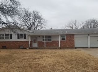 1707 W Nottingham Ln, Wichita, KS 67204