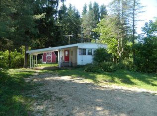 7919 E Garfield Rd, Shelby, MI 49421