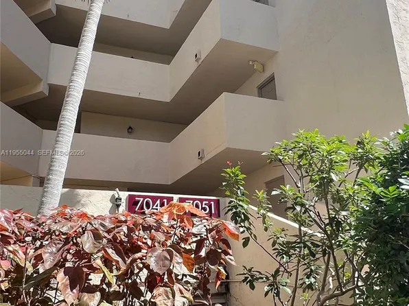 7051 Environ Blvd APT 332, Lauderhill, FL 33319