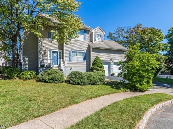 11 Delaney Ct, Bridgewater Twp., NJ 08807