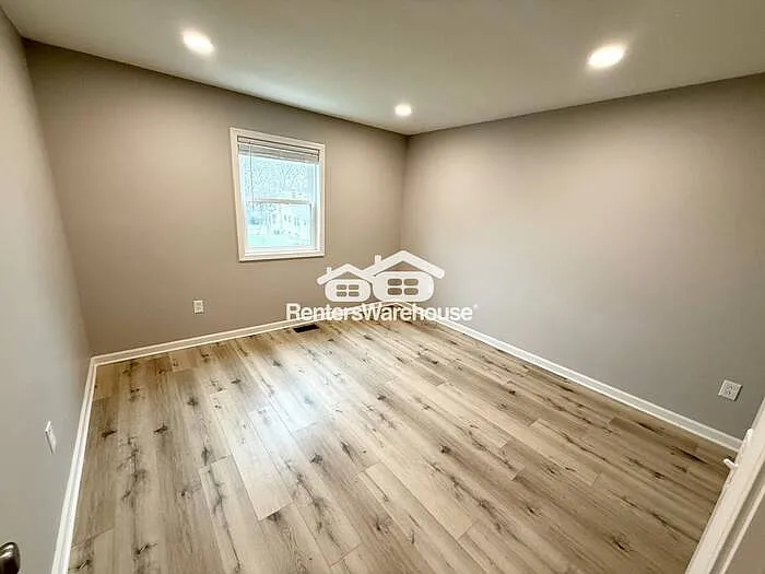 6907 Floyd St — Photo 14