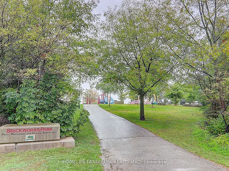 48 Kaitlin Dr — Photo 20