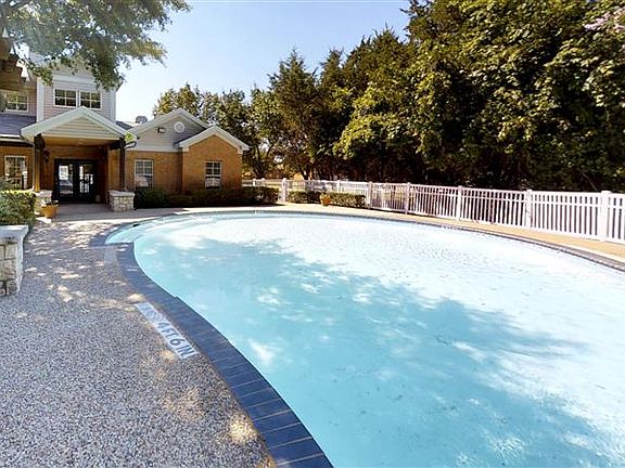 4th image of 4266 Duck Creek Dr #101