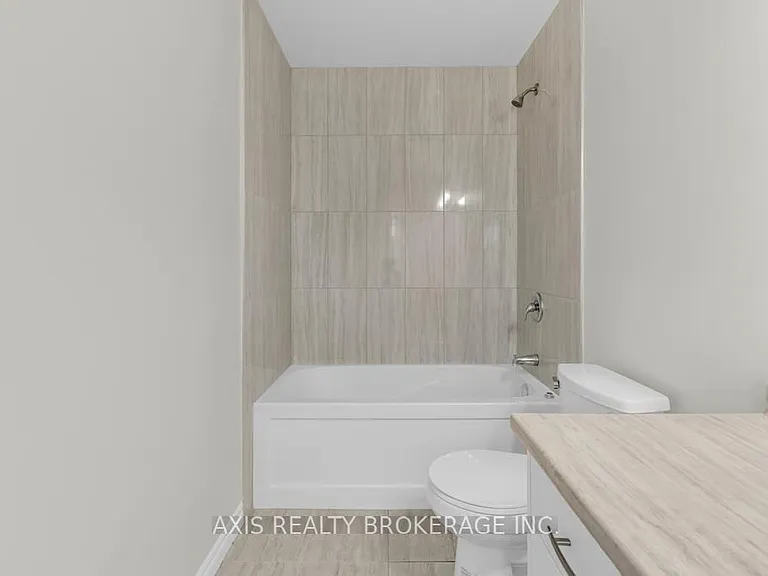 2978 Turner Cres — Photo 29