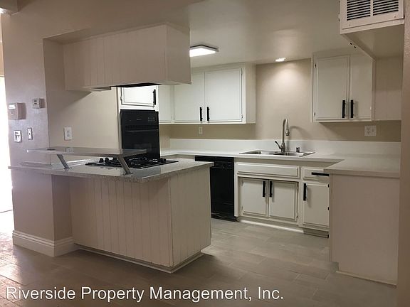 4th image of 915 Paseo Grande APT 14