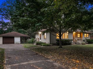 292 Bridge St, Shoreview, MN 55126