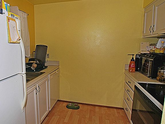 5th image of 1526 192nd Street SE