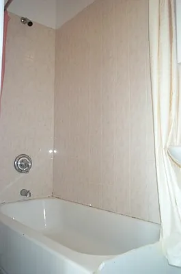 Rented by Tower Brokerage | media 43