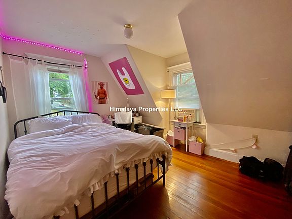 4th image of 37 Winthrop St #A2