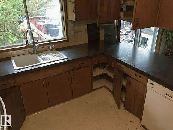 5th image of 25103 Township Rd #552