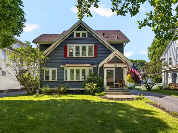 29 Elmcroft Rd, Rochester, NY 14609