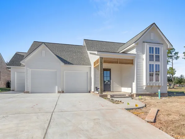 6432 White Oleander Cir W, Lake Charles, LA 70605