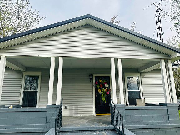 2nd image of 144 Hall St