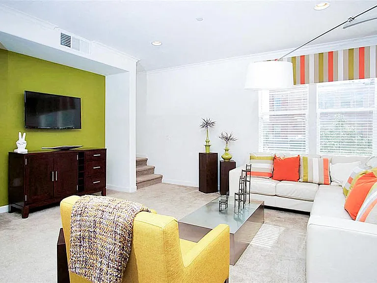 Croix Townhomes — Photo 9
