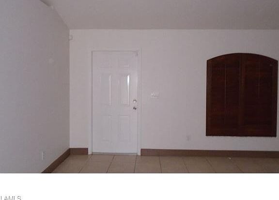 2nd image of 2512 Sunniland Blvd