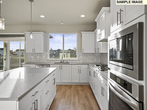 7th image of this home