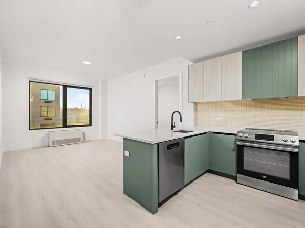 138 Bruckner Boulevard 11129 image 3 of 47