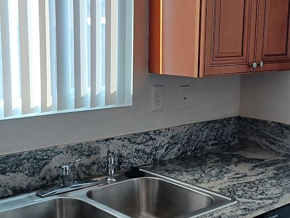2nd image of 708 Williams Dr #3