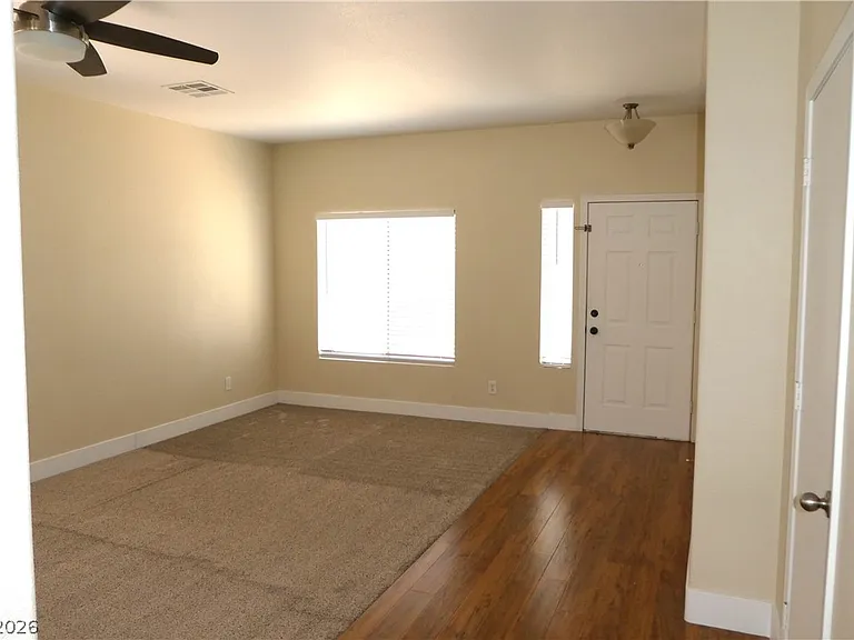 6038 Blue Autumn St — Photo 5