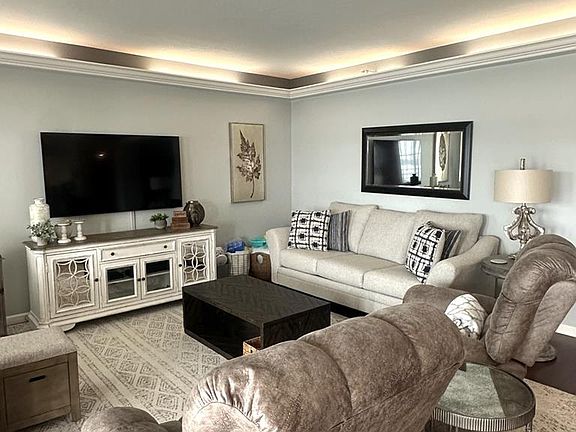 5th image of 96 Breakers Bend Dr #4