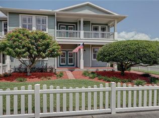 310 Cleveland Ave SW, Largo, FL 33770