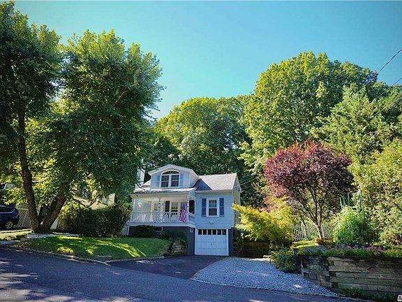 2nd image of 3 Sandy Hollow Ln