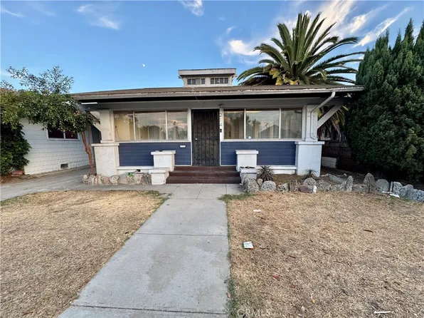 214 E 56th St, Los Angeles, CA 90011