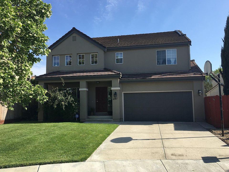 1st image of 441 Verona Pl