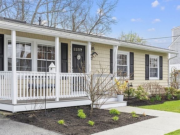 2nd image of 27 Riverview Dr