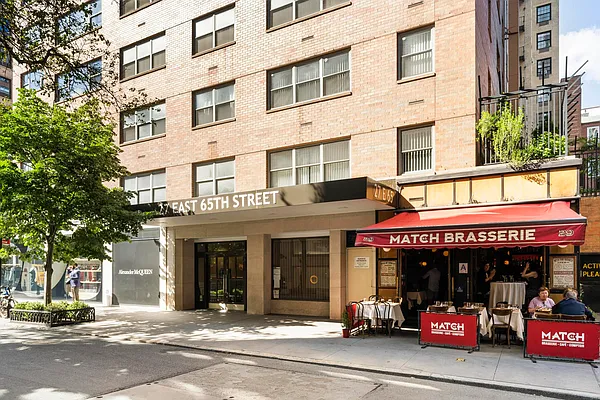 Sold by Compass | media 7