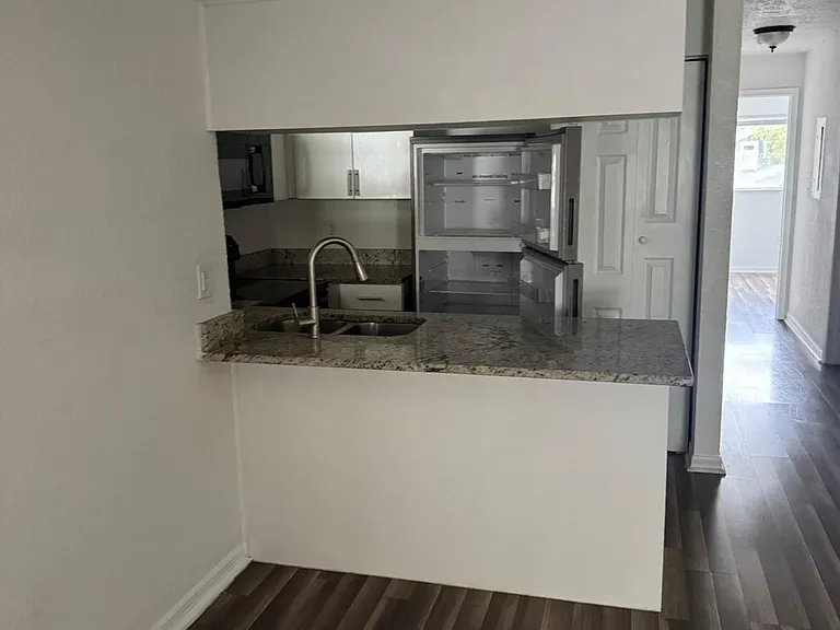 111 N Pearl St #113-3D — Photo 10