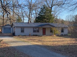 201 Inglewood Dr, Tullahoma, TN 37388