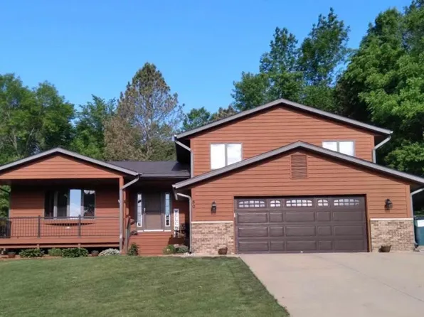 80 Kimberly Ct SW, Pine Island, MN 55963