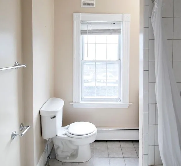 11-15 America St — Photo 4