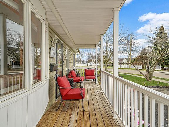 3rd image of 11 Nehring Avenue