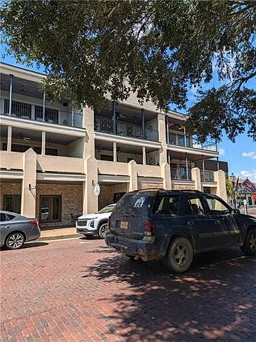 2 bed, 2.0 bath, 1559 sqft, $3,500 — Photo 1