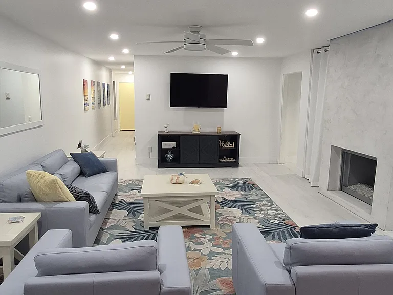 3200 La Rotonda Dr #207 — Photo 4