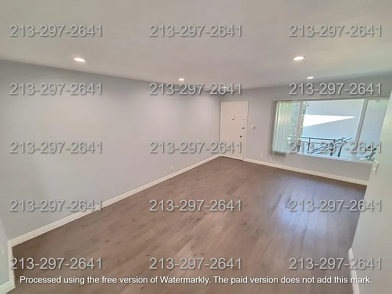 351 S Occidental Blvd #10 — Photo 2