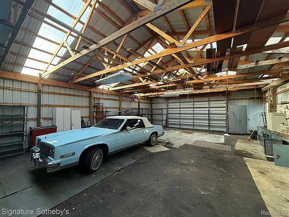 5th image of 5825 N Lotz Rd