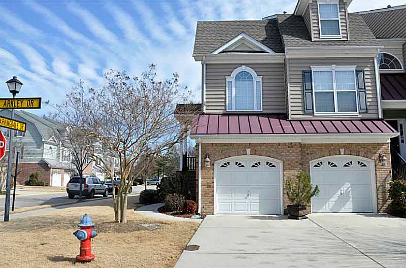 1st image of 900 Arkley Dr