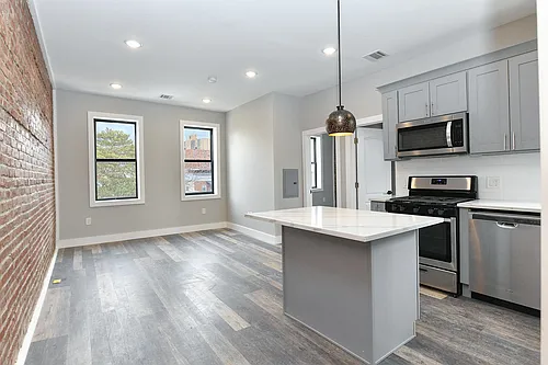 30 63rd St #3R Photo 1