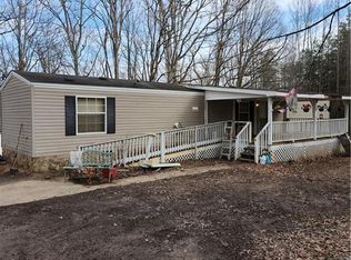 1060 Eve Rd, Pilot Mountain, NC 27041