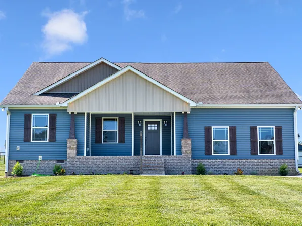 441 Richland Farms Dr, Manchester, TN 37355