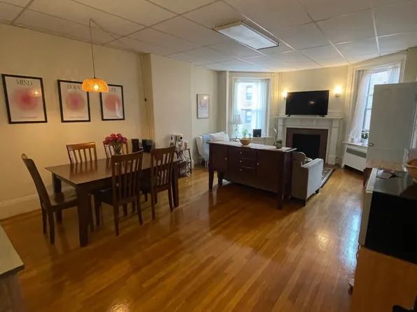 912 Beacon St, Boston, MA