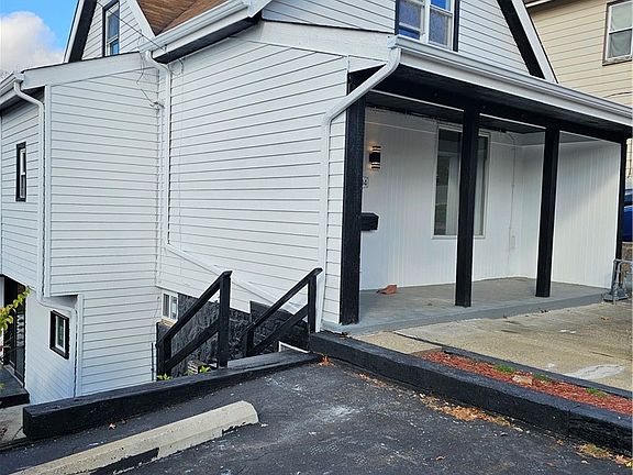3rd image of 104 Marylea Ave