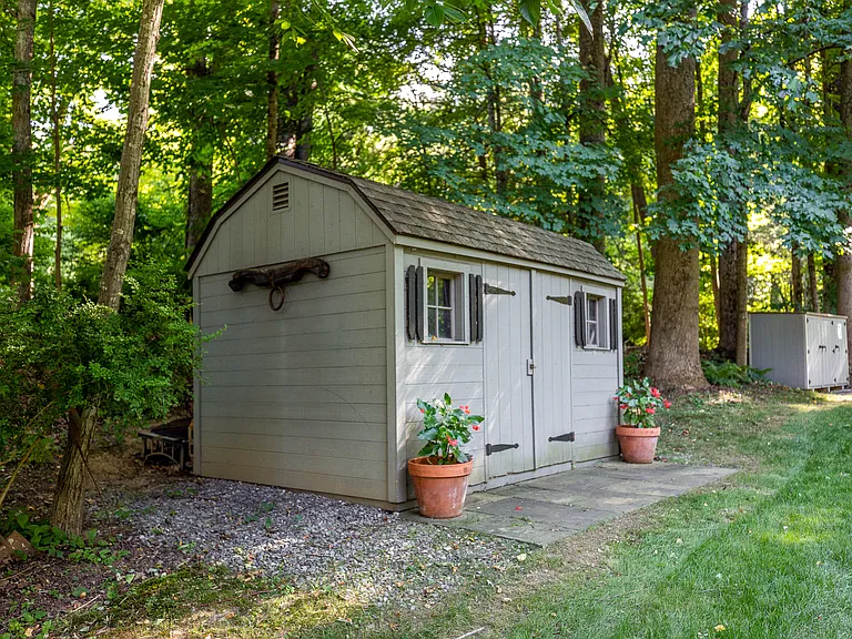 8 Cedar Point Dr — Photo 39