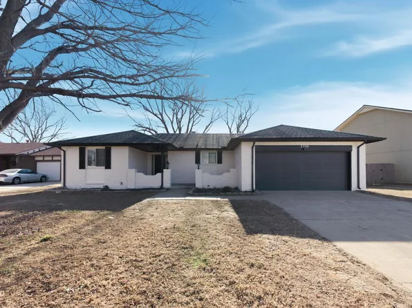 2540 N Claiborn Cir, Wichita, KS 67226