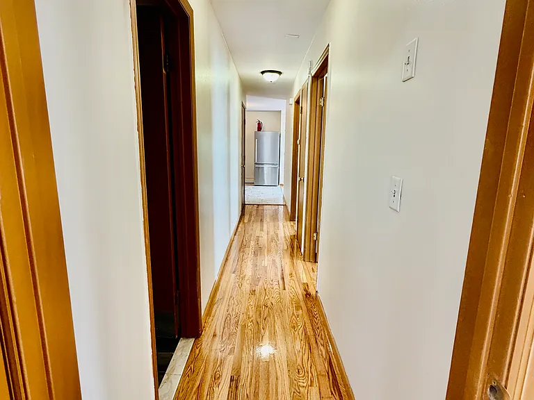 110 Humphrey Ave #2 — Photo 10