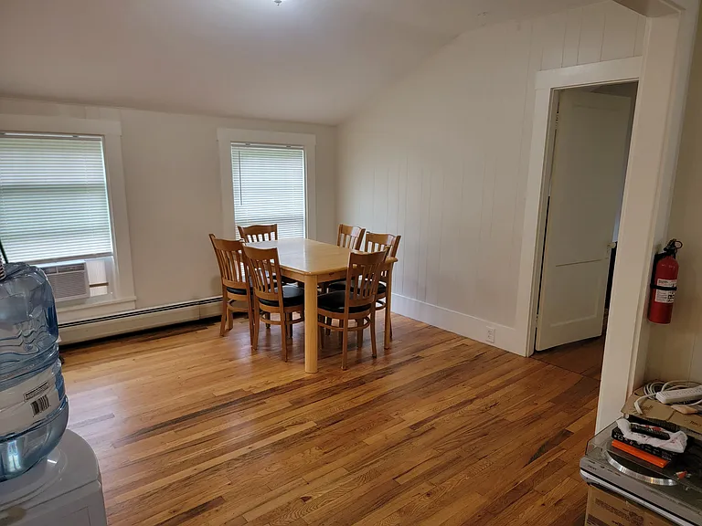 242 Main St #B — Photo 7