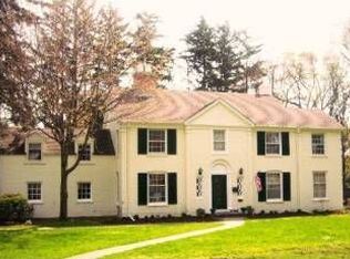 877 Boal Pkwy, Winnetka, IL 60093